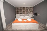 Piano Hotel