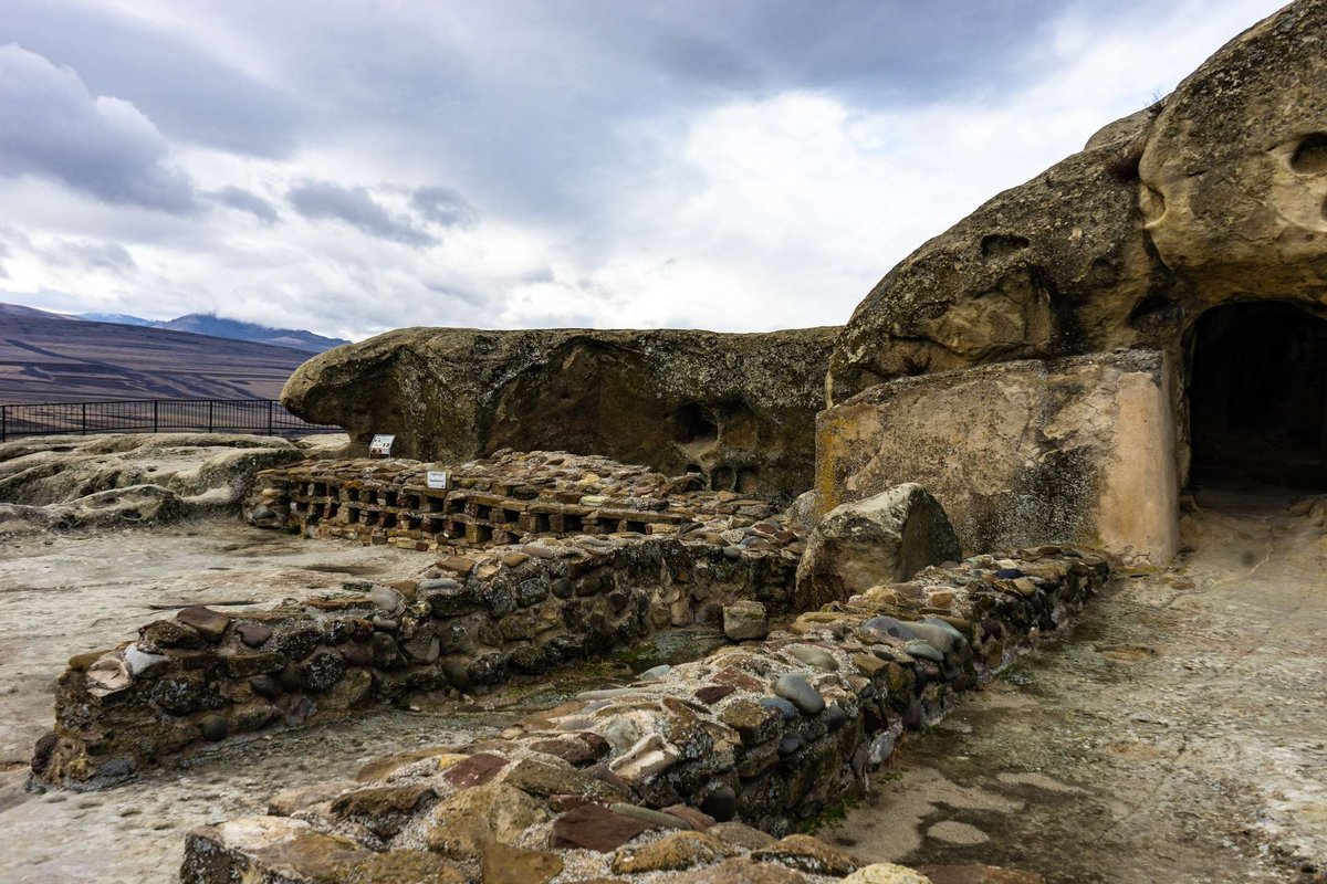 ruins-uplistsikhe-rock-town