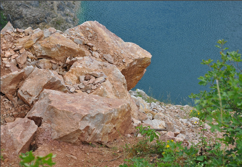 Duruji Boulder