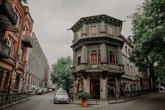 ხავერდოვანი ანტიკვარული და ავეჯის მაღაზია