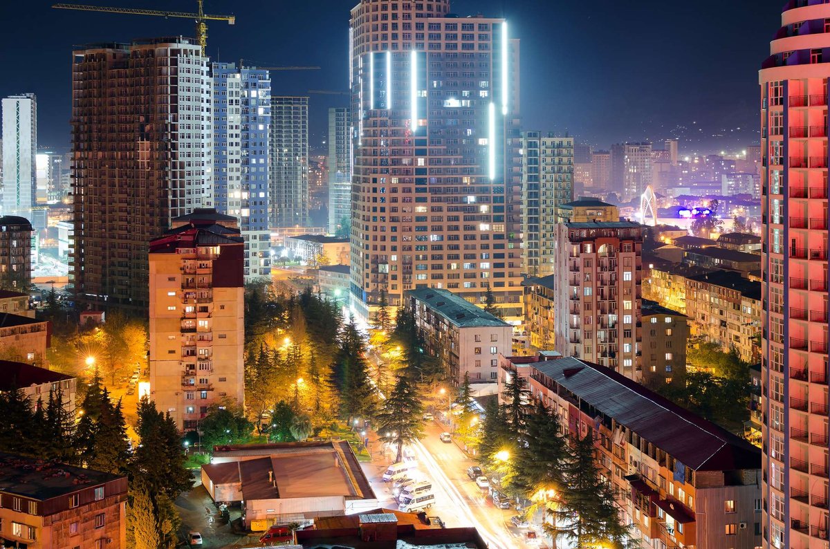 view-streets-night-city-batumi.original
