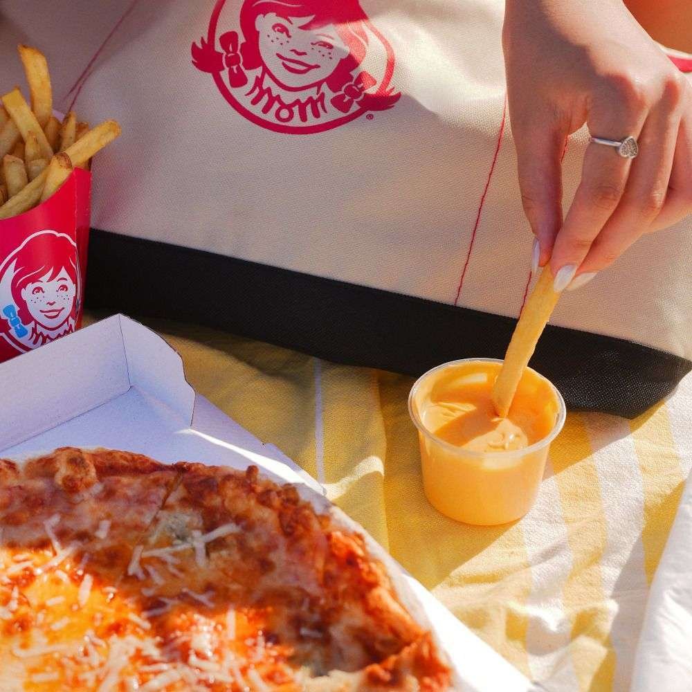 Заказ в бургерной Wendy's в Кутаиси